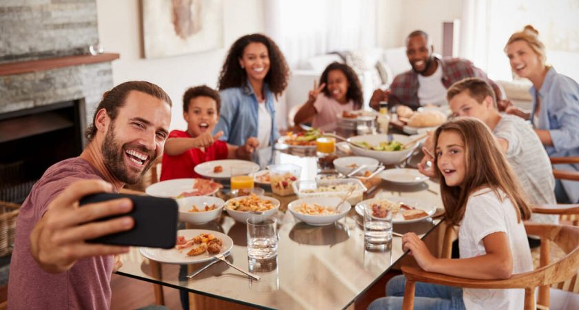 Préparation de pendaison de crémaillère réussie : quelques idées autour du repas