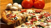 La pizza orientale : un voyage culinaire au cœur du Moyen-Orient