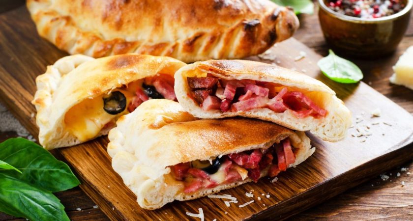 Calzone à la viande hachée et aux poivrons : une recette consistante et gourmande