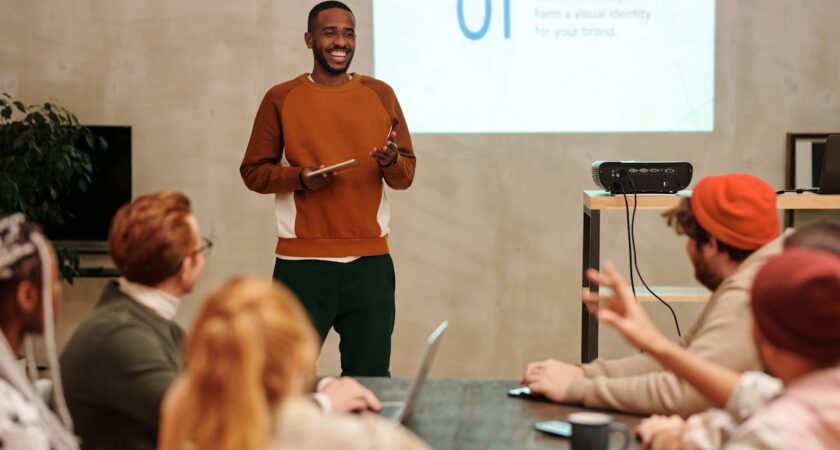 Choisir entre cours particuliers et cours en groupe : que privilégier ?