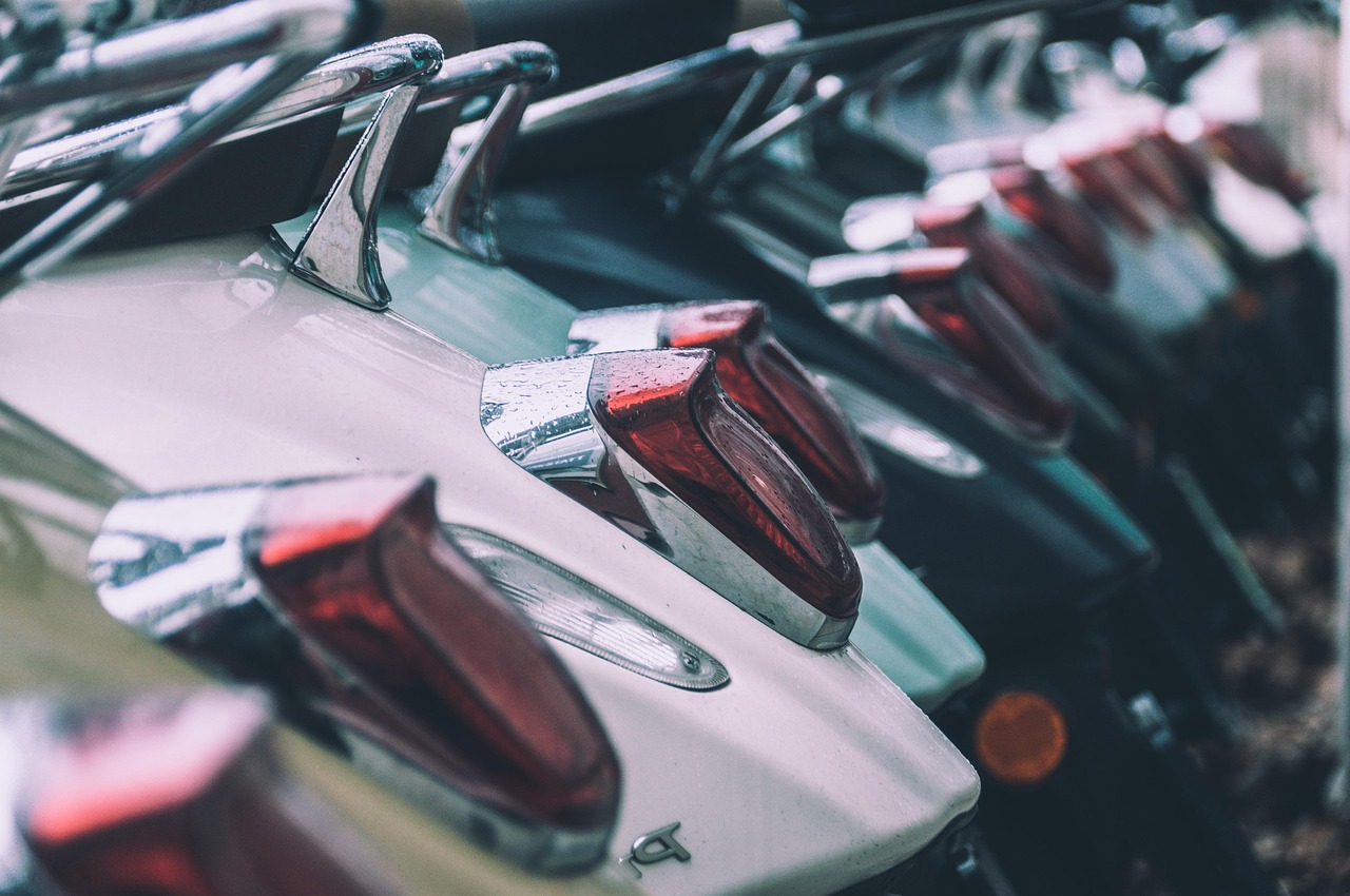 obtenez votre permis de conduire de moto avec nos conseils pratiques et guides détaillés. découvrez les étapes essentielles, les exigences et les meilleures astuces pour réussir votre examen et rouler en toute sécurité.
